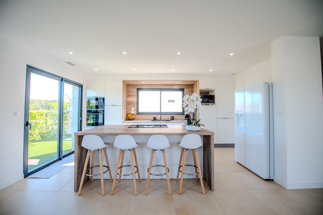 Intérieur d'une maison construite par Maison Kamci